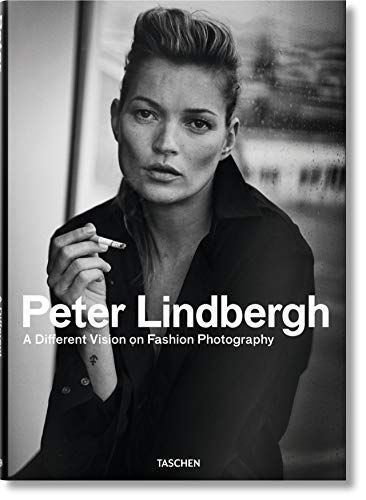 Peter Lindbergh. A different vision on fashion photography. Catalogo della mostra (Rotterdam, 10 settembre 2016-12 febbraio 2017). Ediz. inglese, francese e tedesca