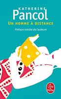 Un homme à distance