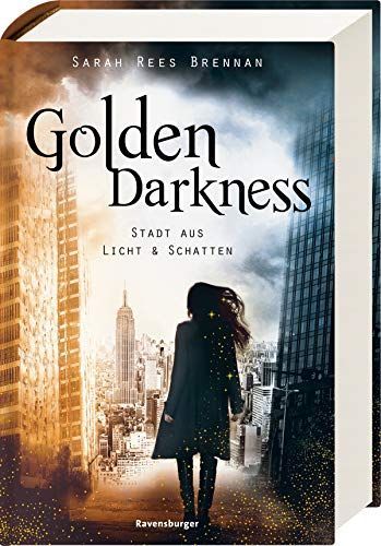 Golden Darkness. Stadt aus Licht und Schatten