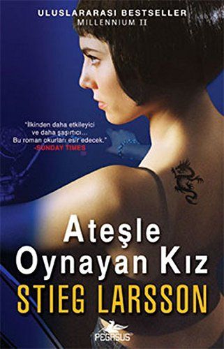 Atesle oynayan kiz
