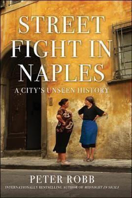 Street Fight in Naples