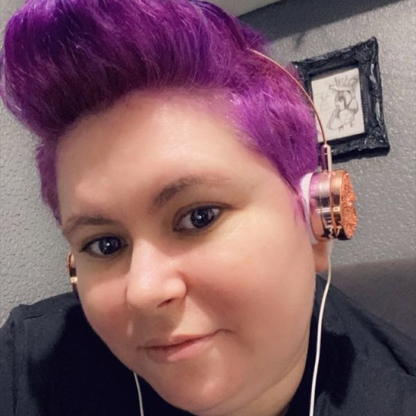 Photo of Kendra Hutchinson