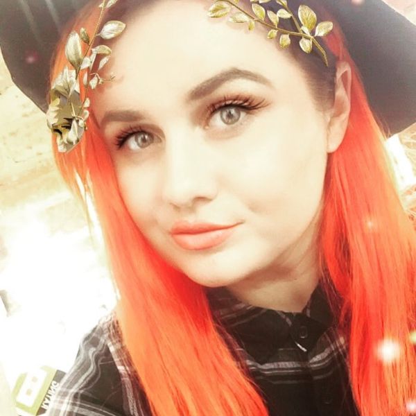 Photo of Holly Reynolds