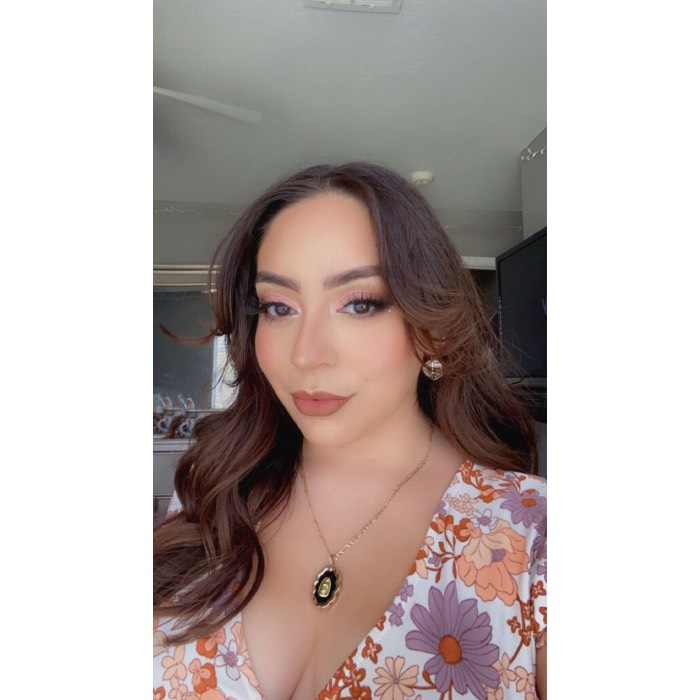 Photo of Itzel Dominguez 