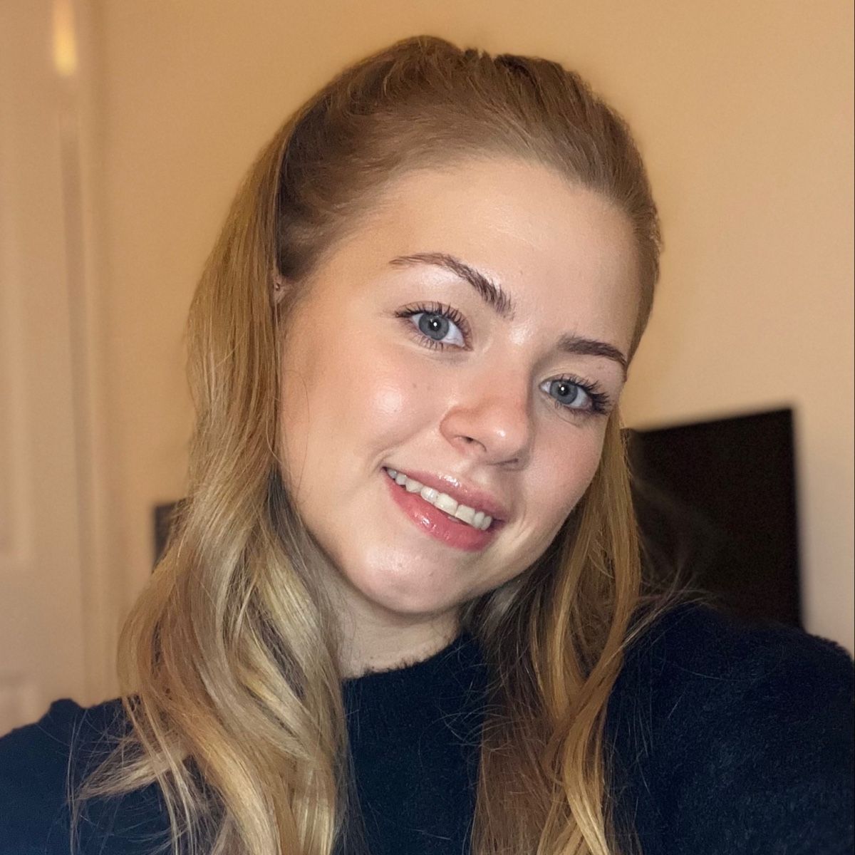 Photo of Hannah Jones 