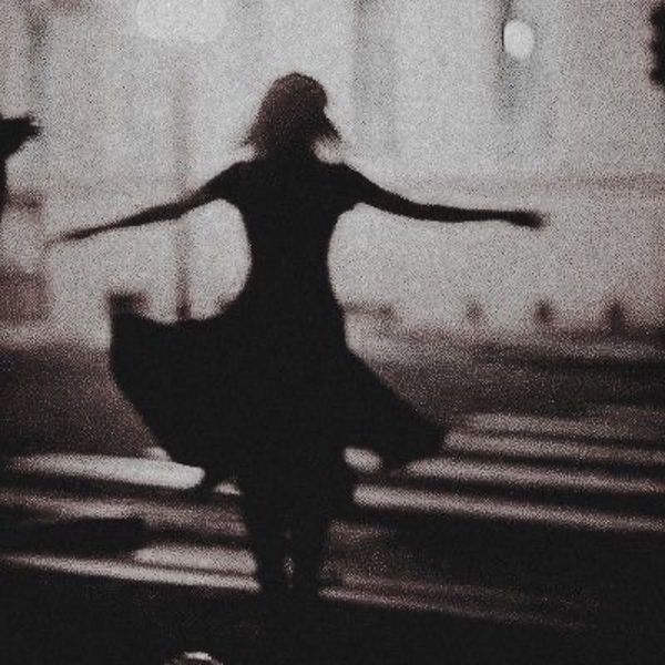 Photo of ariella aird 