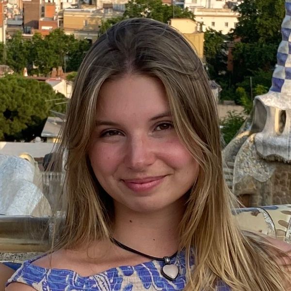 Photo of Isabella Leonard